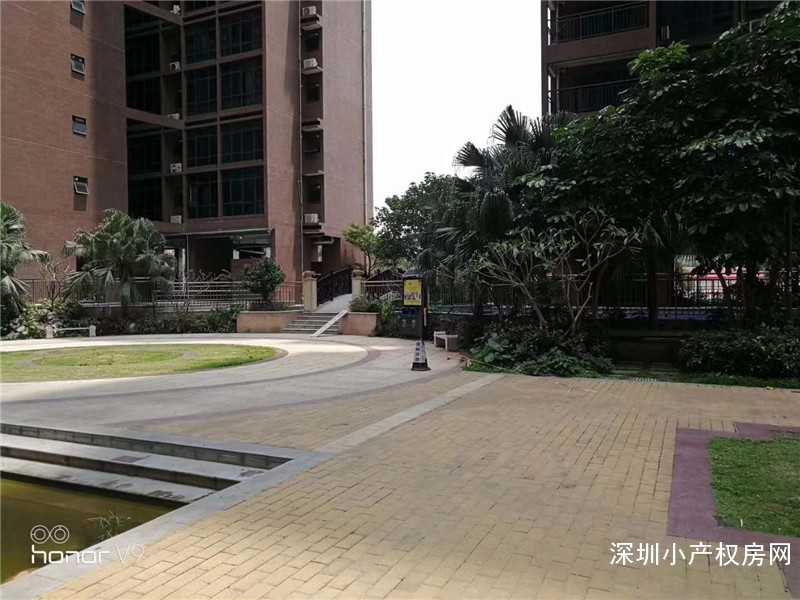 梅林关小产权房出售-《翠岭家园》-地铁口100米地下停车场 